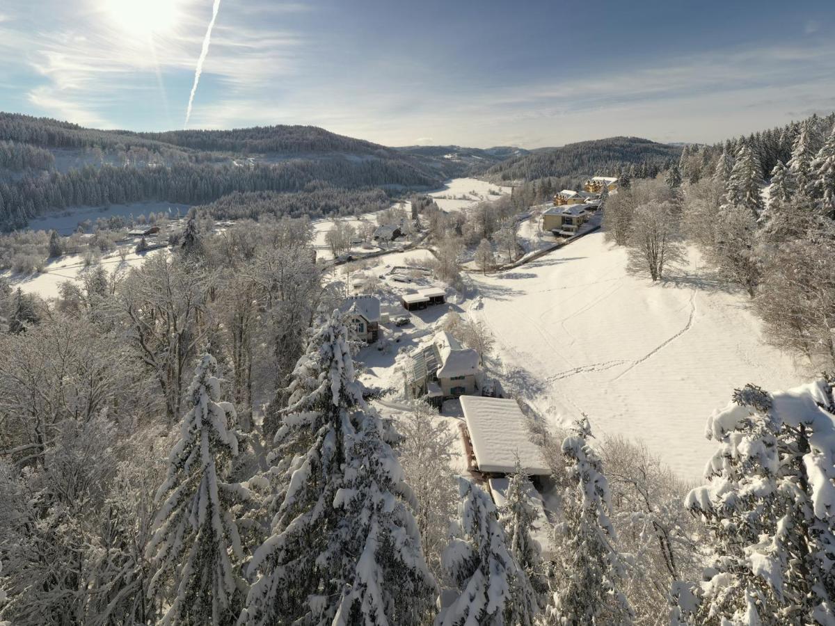 Landhaus Amselhof Hinterzarten Bagian luar foto